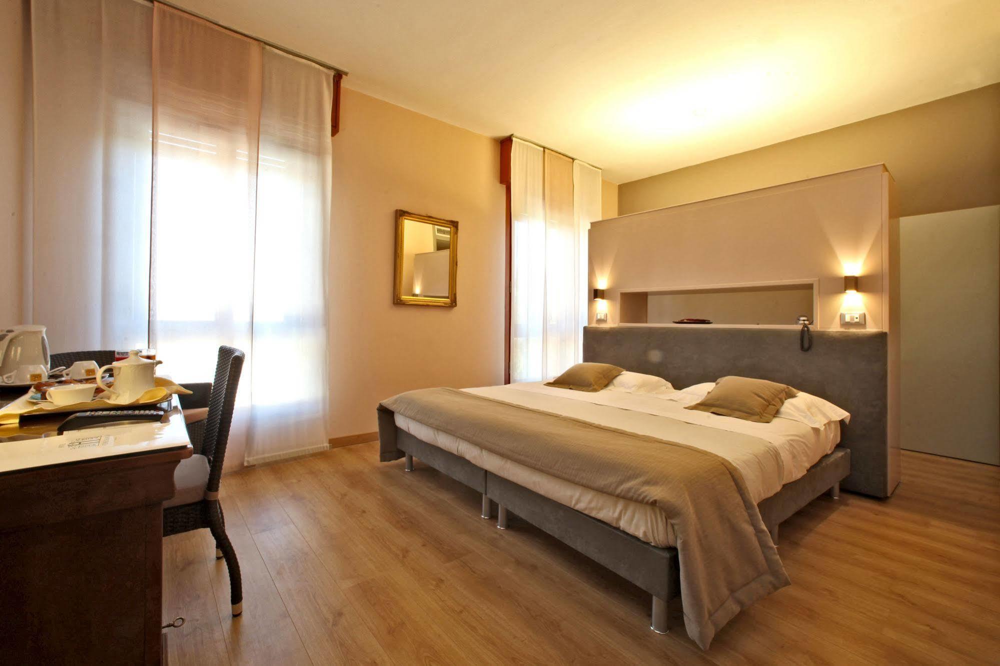Hotel Terme Salvarola Sassuolo Eksteriør billede
